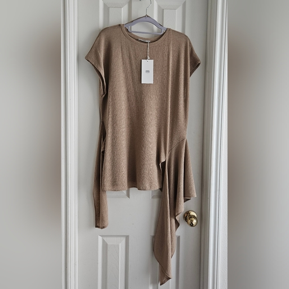 Bundle: Zara Tunic Length Tops - Picture 7 of 10